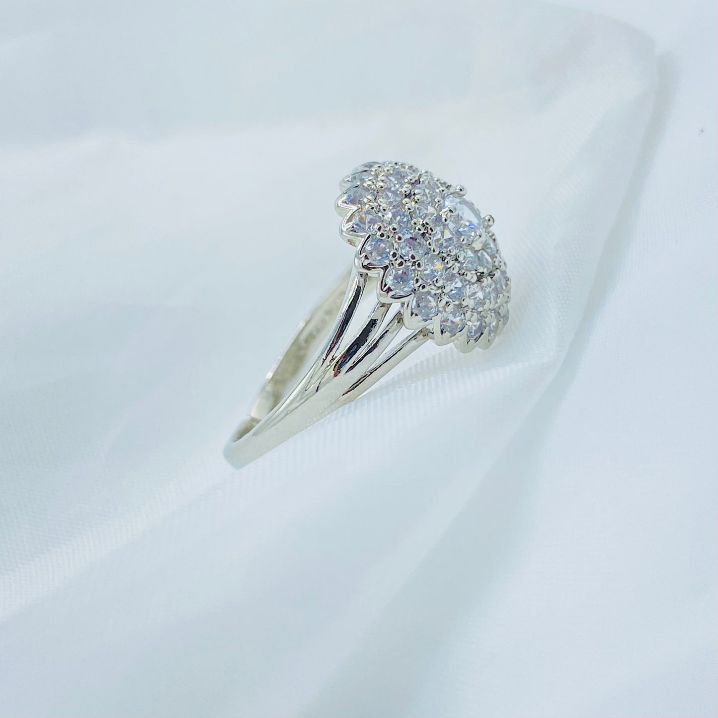 Stylish Engagement Ring For Girls