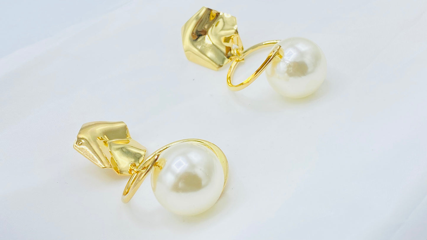 Pearl Drop Earrings