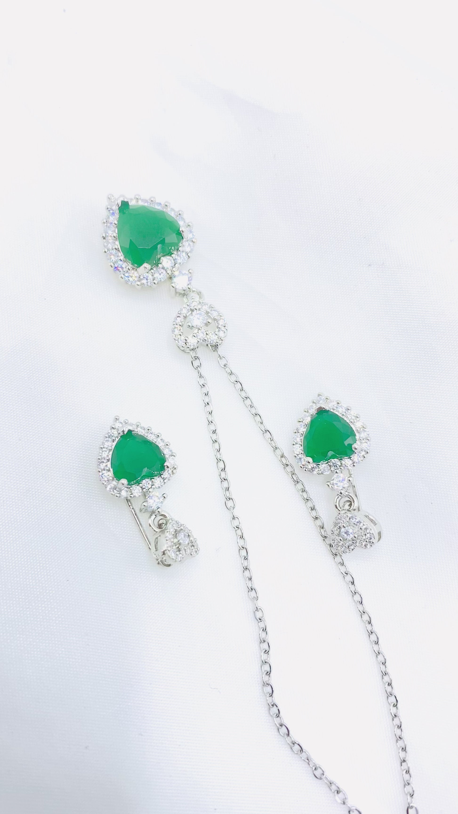  Emerald Heart Pendant Set