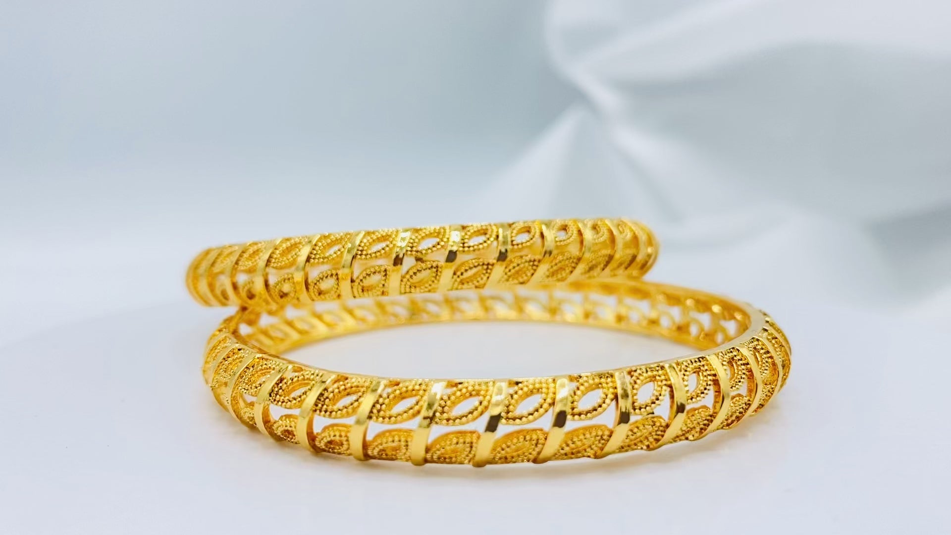 Kundan Bangles